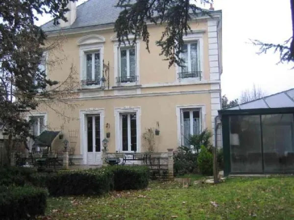 Maison 12 pièces 322 m²