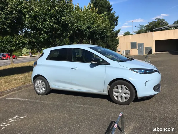 Parking exterieur sqy centre