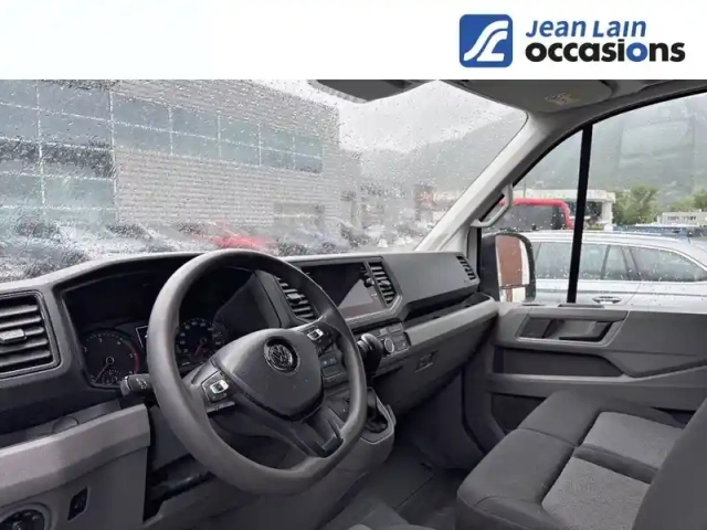 Volkswagen Crafter van 35 l3h3 2.0 tdi 140 ch bva — photo 11