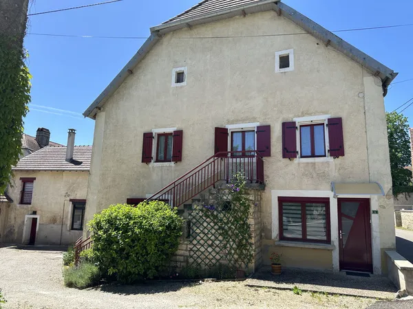Maison 8 pièces 225 m²