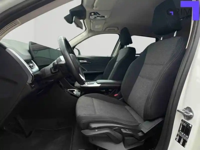 Bmw X1 sdrive 18i 136ch dkg7 — photo 4