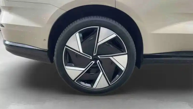 Volvo Ex90 twin performance awd 517 ch 1edt — photo 67