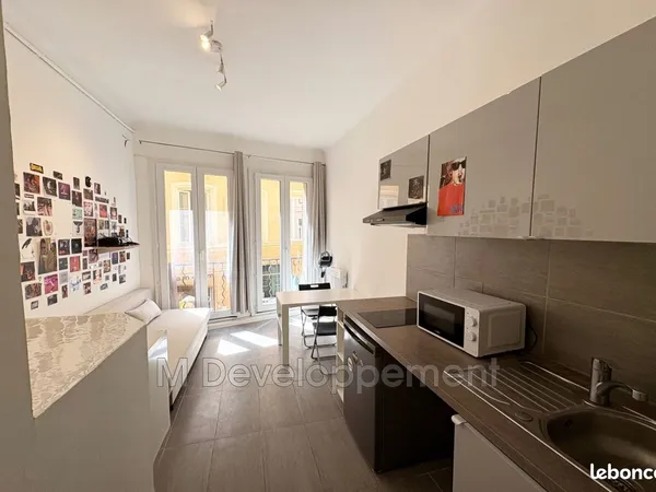 Studio 1 pièce 15 m²