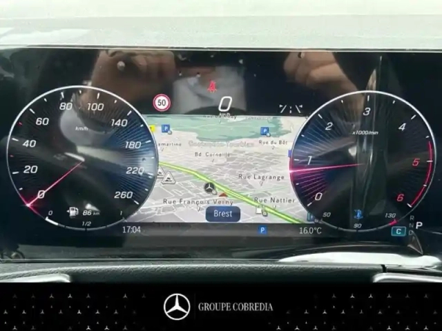 Mercedes Glb 200 d 150ch amg line 8g-dct — photo 9