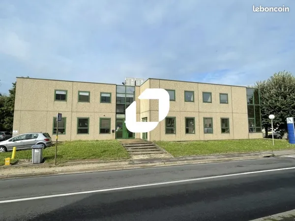 Bureau 152 m²