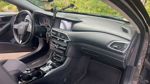 Infiniti Q30 2.2 D 170 7DCT - Luxe – 2018 – 113000 km – Diesel – Boîte Automatique — photo 10