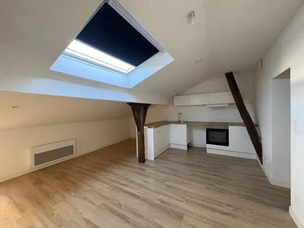 APPARTEMENT ENTIREMENT RENOVE 3 PIECES CASTELNAUDARY