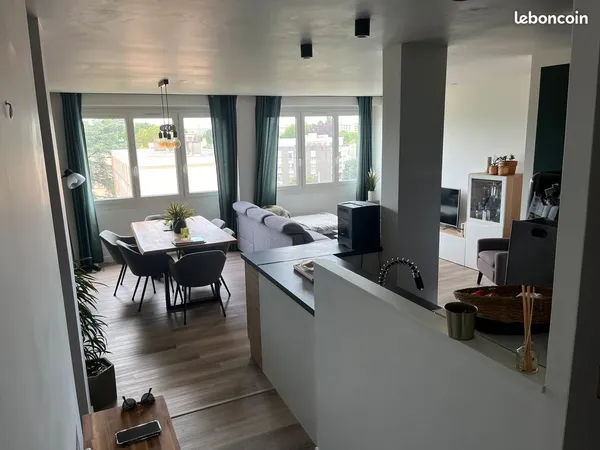Appartement T3 61m2 à louer Ecully centre