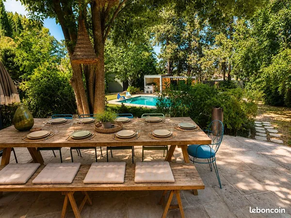 Propriété 8 pièces 350 m²