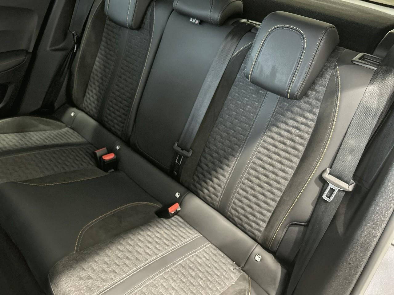 Peugeot 2008 e-2008 136ch roadtrip — photo 10