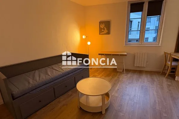 Studio 1 pièce 25 m²