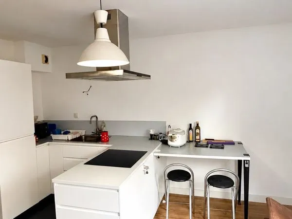 T2 32 m² - Guist'hau - calme sur cour - parking possible - charge chauffage et eau chaude