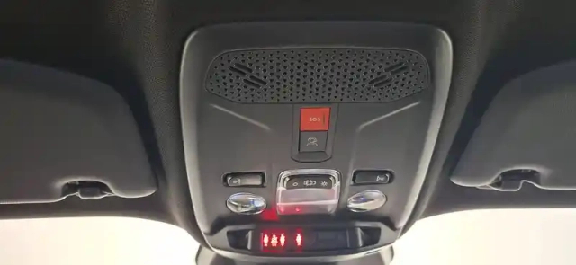 Peugeot 2008 100 s&amp;s bvm6 — photo 27