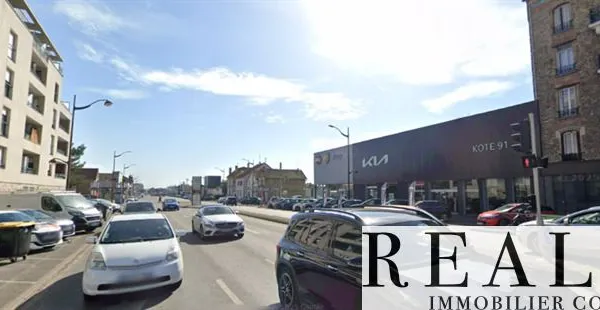 Local commercial 118 m²