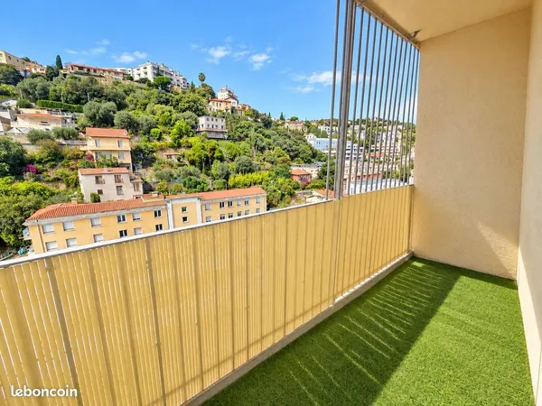 Studio 1 pièce 30 m²