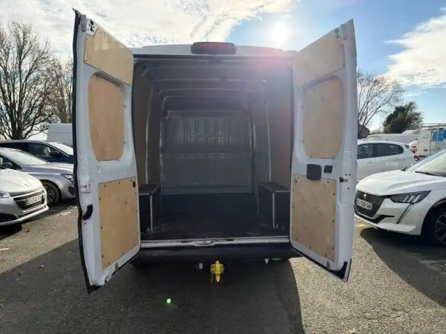 Peugeot Boxer fourgon tole 3.3 t l2h2 140 s&amp;s bvm6 — photo 6
