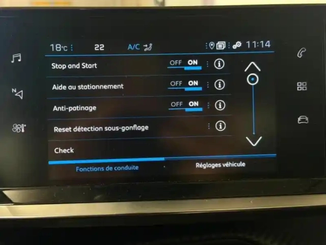 Peugeot 2008 1.2 puretech 100ch s&amp;s allure — photo 16
