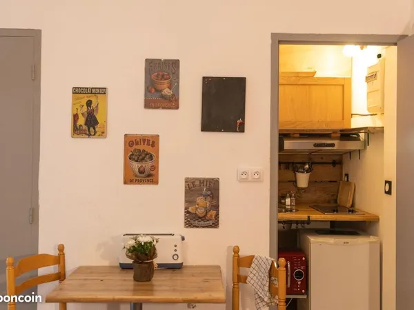 Studio 1 pièce 19 m²