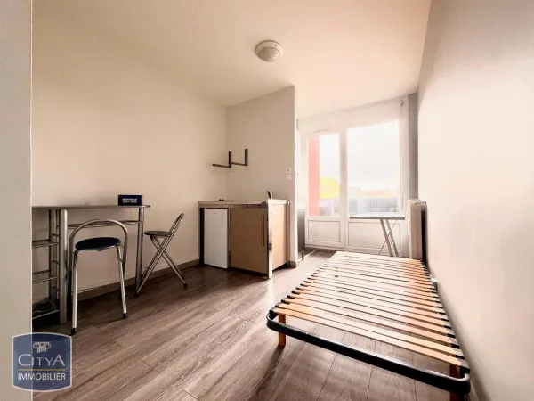 Studio 1 pièce 13 m²