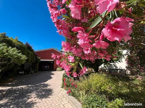 Maison 5 pièces 145 m²