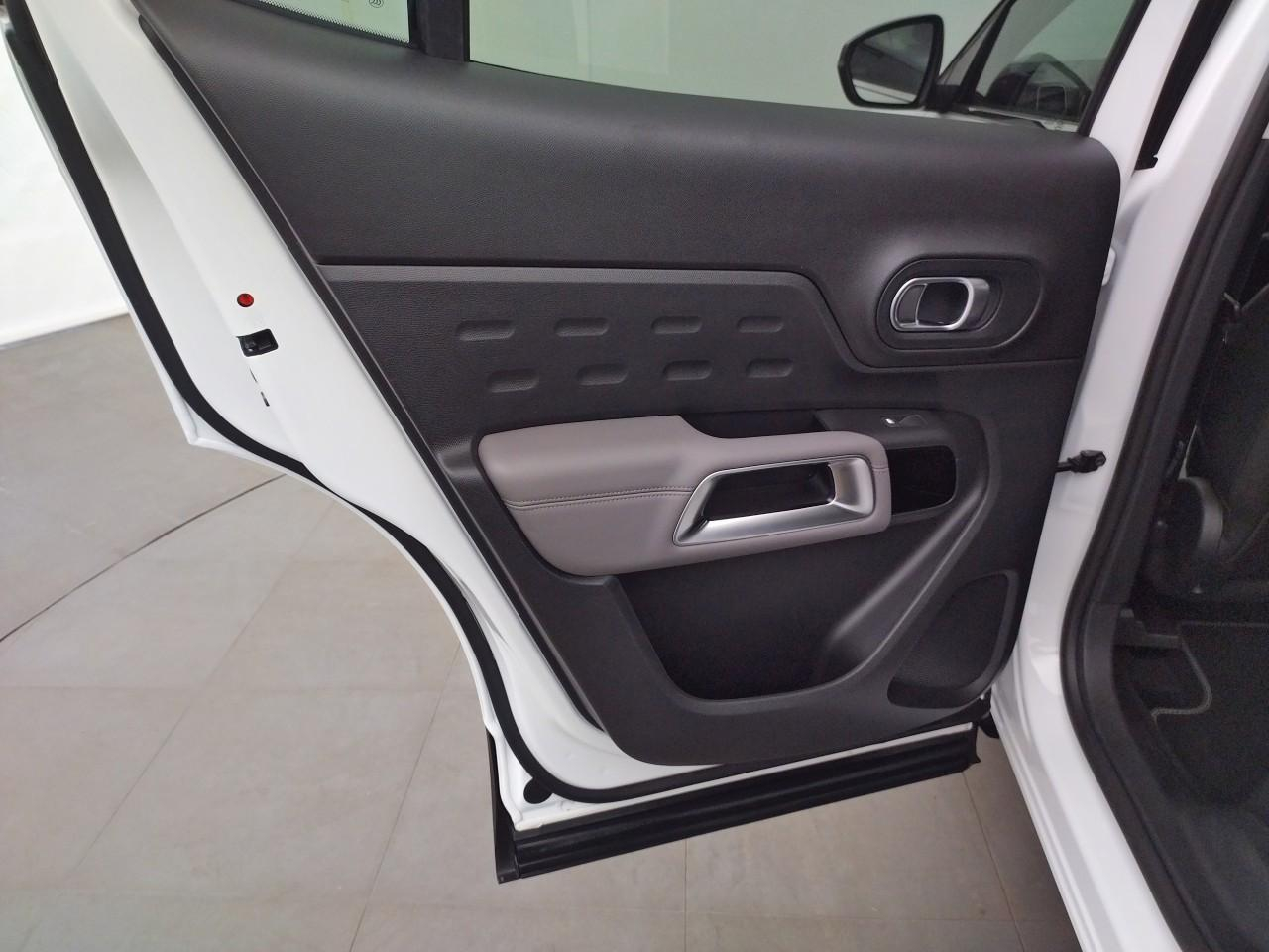 Citroën C5 Aircross hybride rechargeable 225 e-eat8 shine pack — photo 24