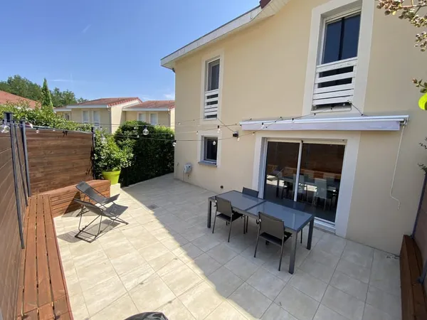 VARCES Allière et Risset, MAISON mitoyenne
