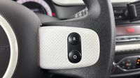Renault Twingo E-Tech Electric Life R80 Achat Intégral - 21 — photo 23