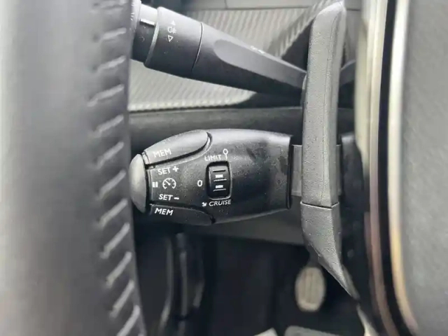 Peugeot 2008 puretech 100 s&amp;s bvm6 — photo 16
