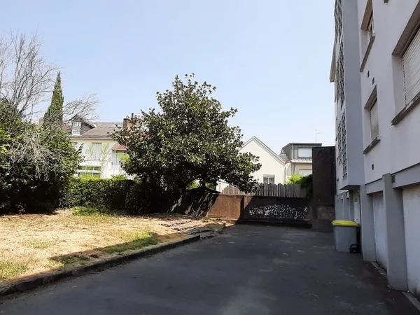 Appartement T3 traversant 72m² avec parking couvert - Nantes Ste-Thérèse / Rd Pt de Vannes