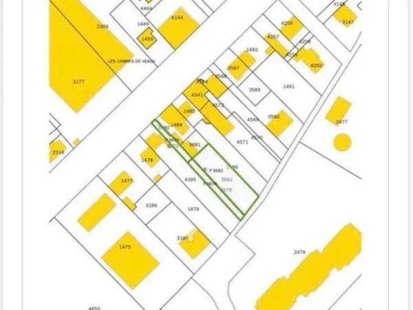 Terrain constructible de 800 m²