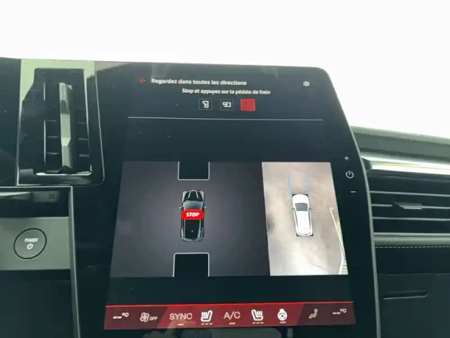 Renault Megane e-tech 220 ch autonomie confort — photo 68