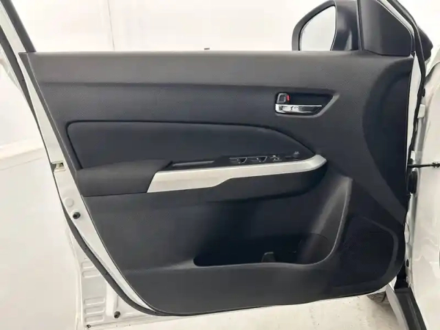 Suzuki Vitara 1.6 vvt — photo 32