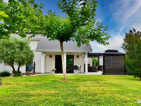 Villa contemporaine avec jardin et terrasses - Sauveterre-de-Béarn