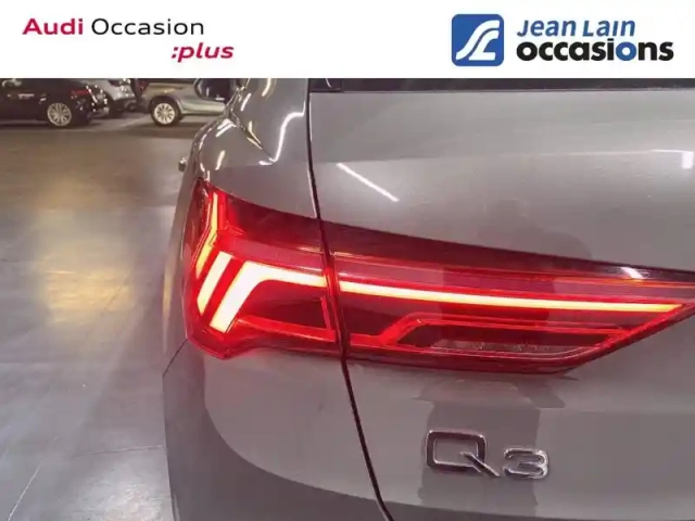 Audi Q3 35 tdi 150 ch — photo 20