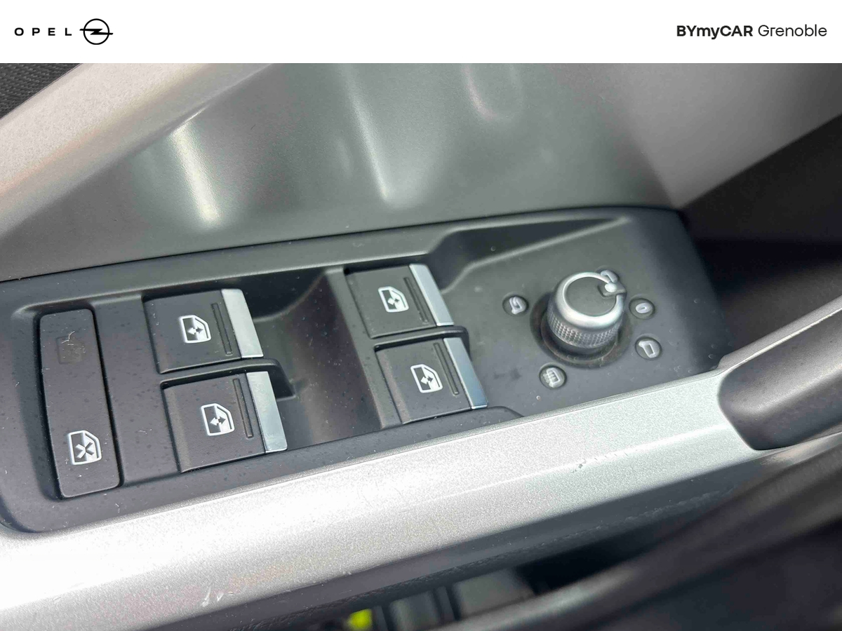 Audi Q3 Sportback 35 TFSI 150 ch S tronic 7 — photo 18