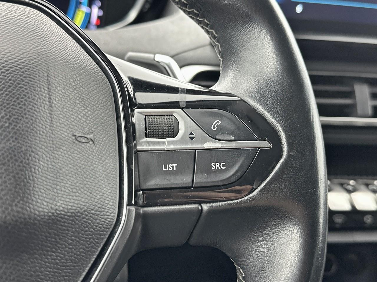 Peugeot 3008 hybrid 225 e-eat8 allure — photo 19