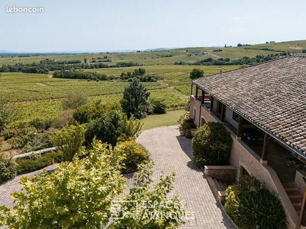 Maison 12 pièces 211 m²