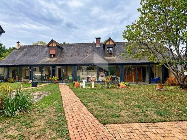Maison 8 pièces 166 m²