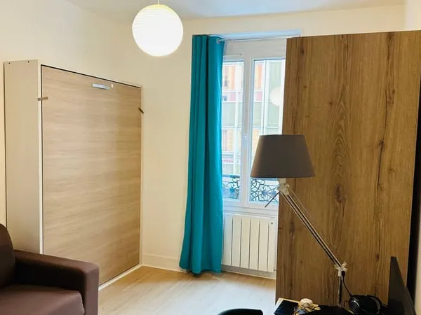 Studio 1 pièce 21 m²