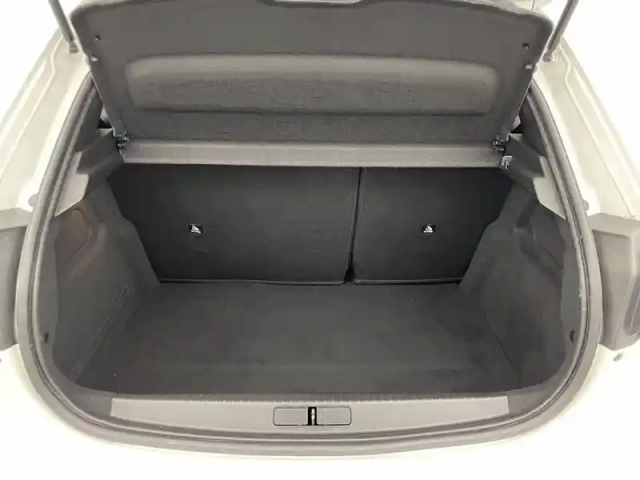 Peugeot 208 electrique 50 kwh 136ch — photo 13