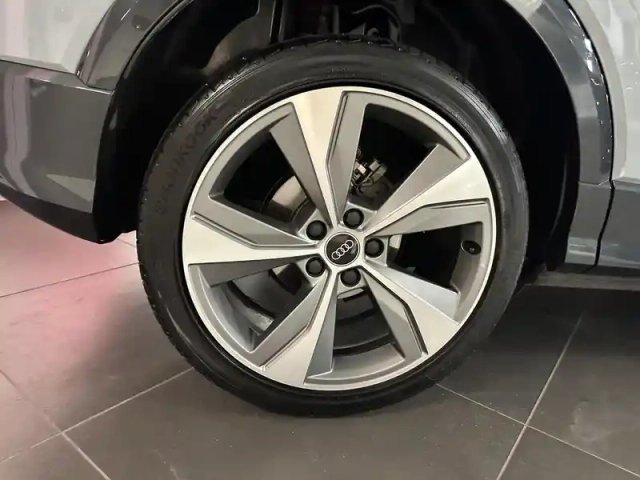 Audi Q2 35 tdi 150 s tronic 7 — photo 10