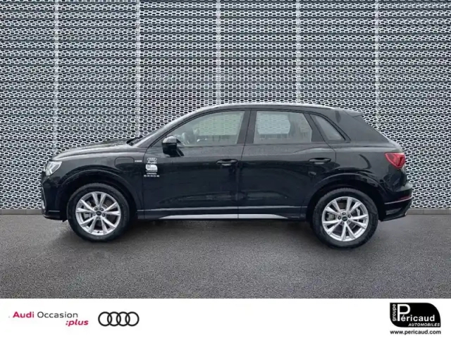 Audi Q3 45 tfsie 245 ch s tronic 6 — photo 21