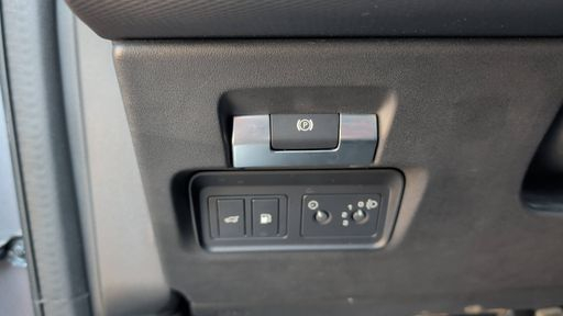 Land Rover Discovery Sport 1.5 P300e 309 PHEV AWD BVA8 - R-Dynamic S – 2021 – 103557 km – Hybride rechargeable – Boîte Automatique — photo 17