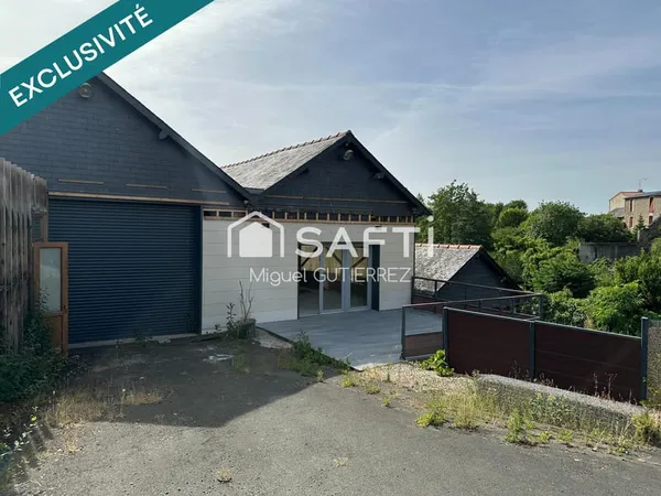 Opportunité d'investissement  Local commercial/artisanal de 350 m² sur grand terrain, fort potentie