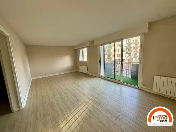 THEATRE DES ARTS - F3 très lumineux avec balcon, de 66,78 m² avec garage