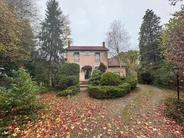 Belle maison bourgeoise au porte de Vichy