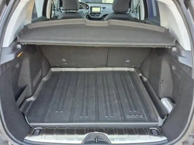 Peugeot 2008 1.2 puretech 110 s&amp;s crossway — photo 16