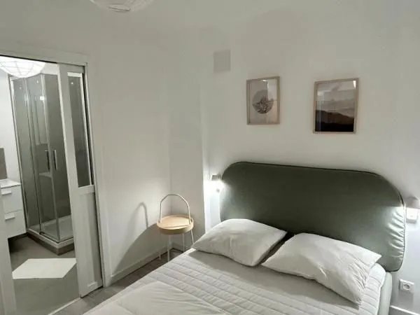 Studio 1 pièce 30 m²
