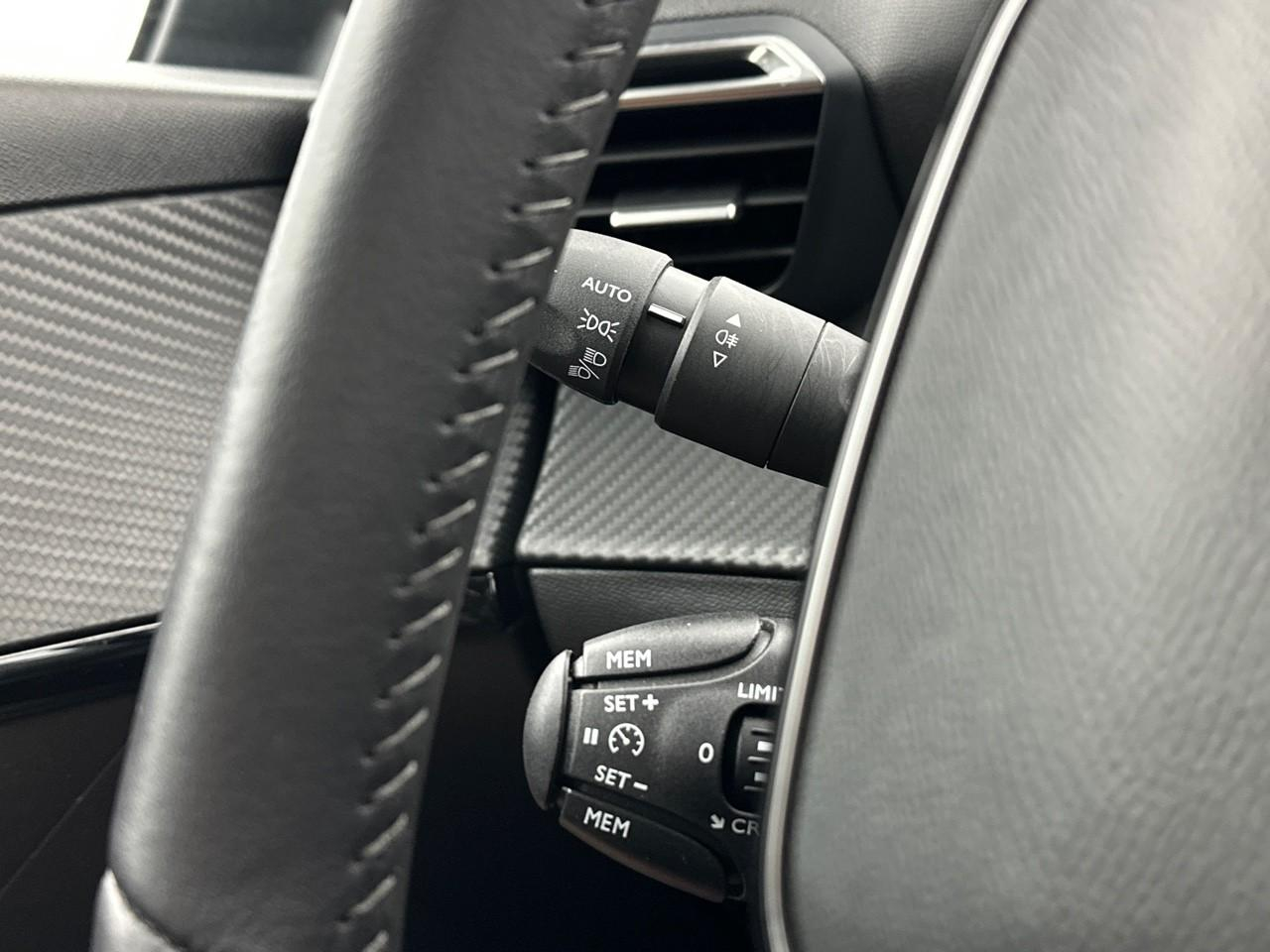 Peugeot 208 puretech 100 s&s bvm6 allure — photo 19