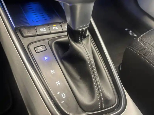 Hyundai I20 1.0 t-gdi 100 dct-7 hybrid 48v — photo 34